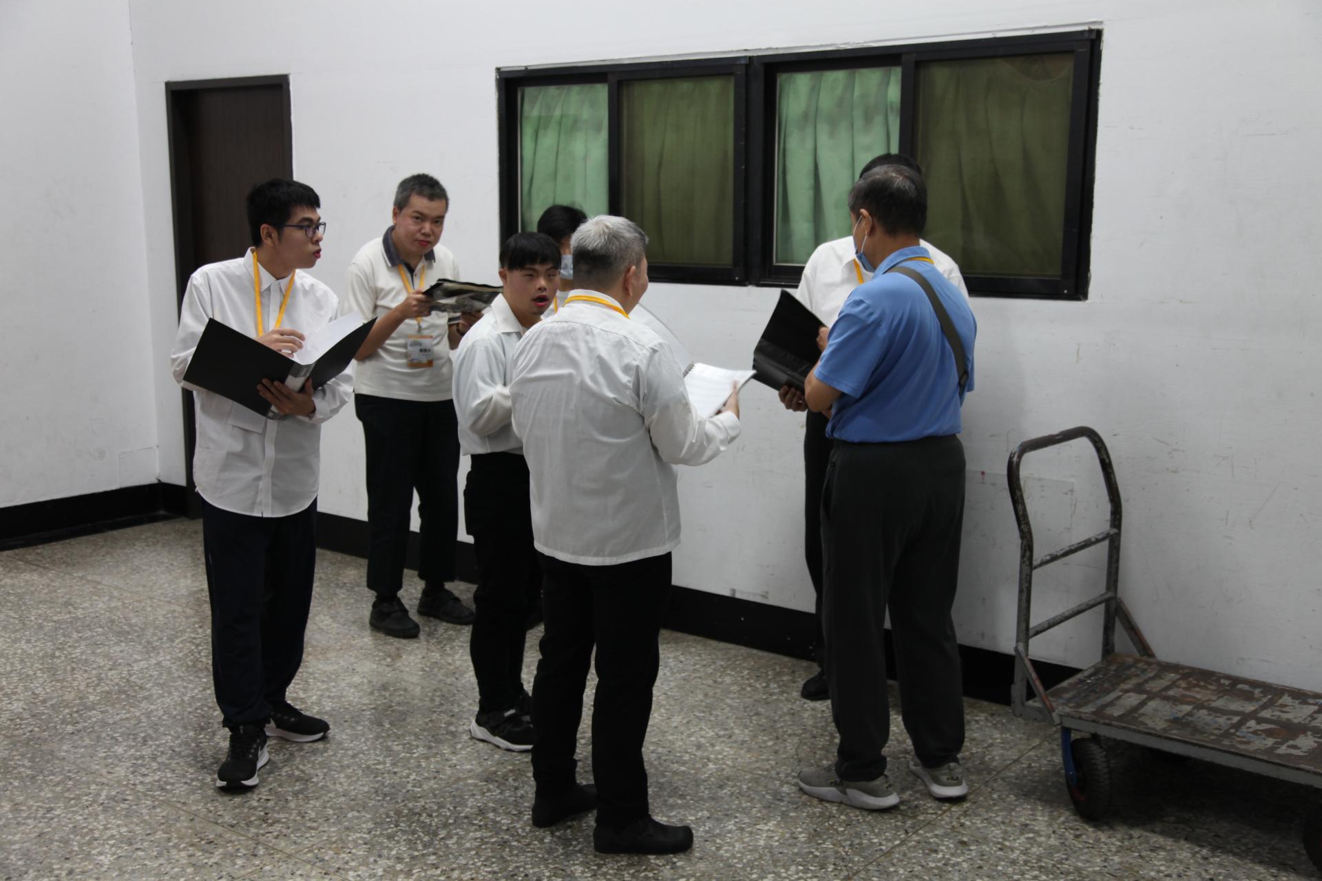 場佈及彩排 . '-' . 1