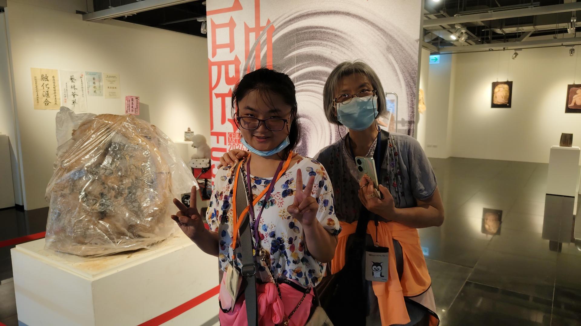 孩子是父母永遠的牽掛與禮物，相信照顧這條路會苦盡甘來-0