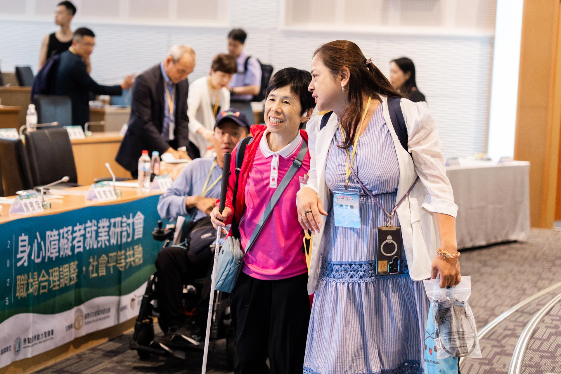 幕後花絮 . '-' . 4