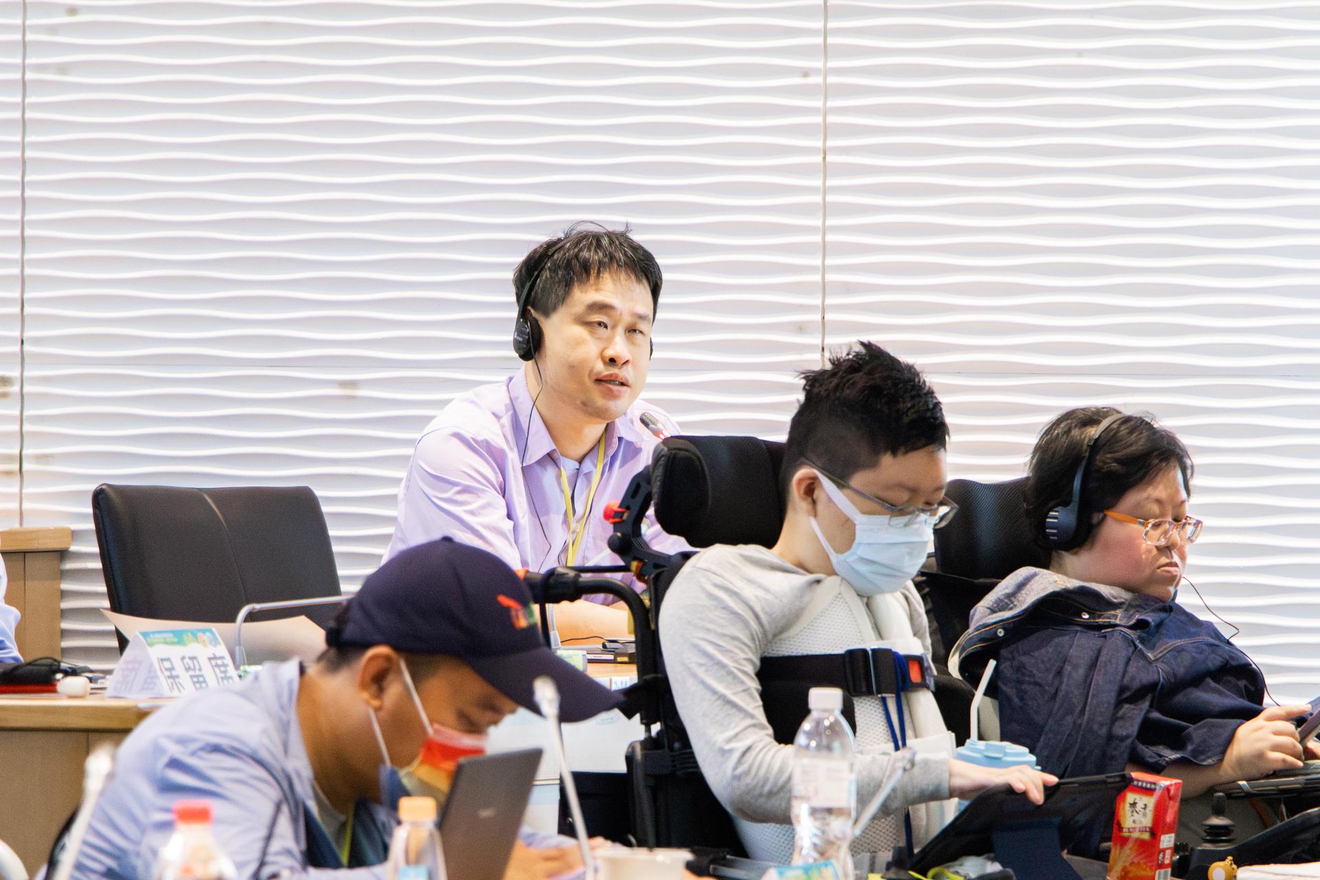 活動當日 . '-' . 8